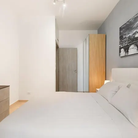 Moderno Nel Cuore Di Apartment