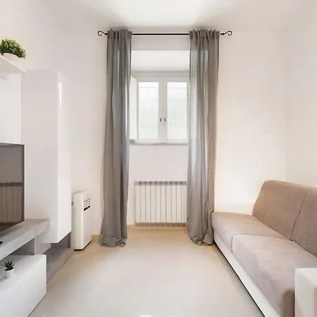Moderno Nel Cuore Di Apartman Róma